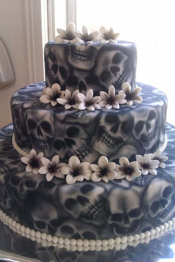 Spooky Halloween Cakes
 25 Best Ideas about Scary Cakes on Pinterest