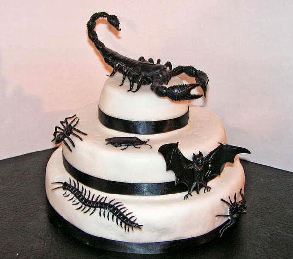 Spooky Halloween Cakes
 25 Weird Creepy Spooky and Scary Halloween Cakes