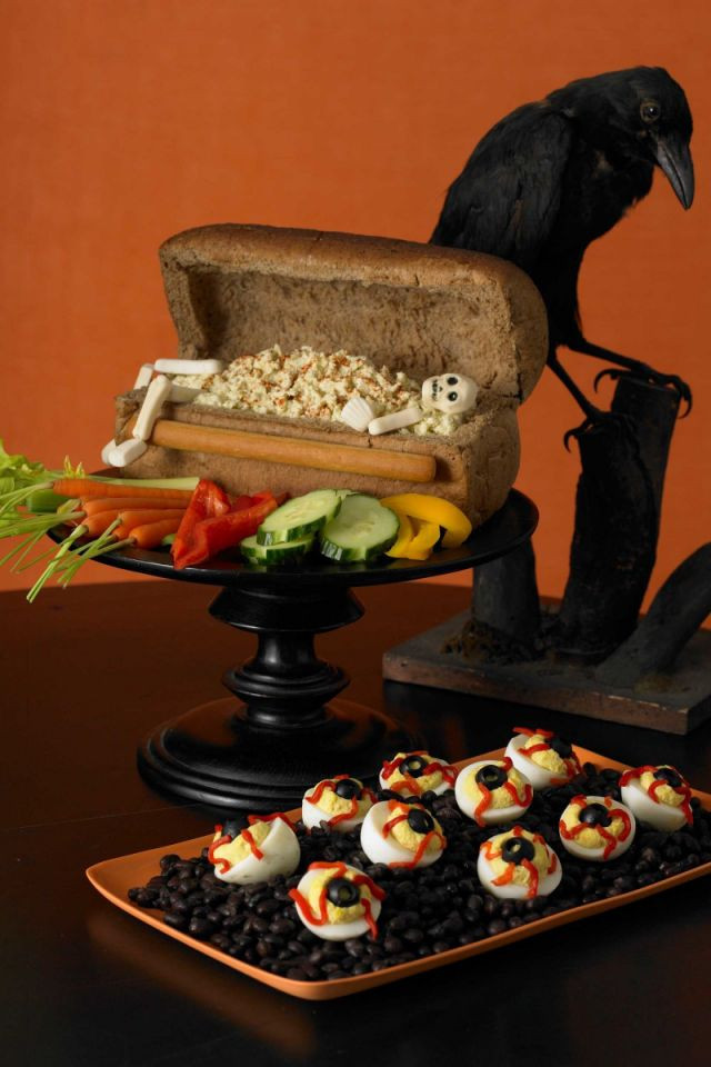 Spooky Halloween Dinners
 25 Spooky Halloween Dinner Ideas