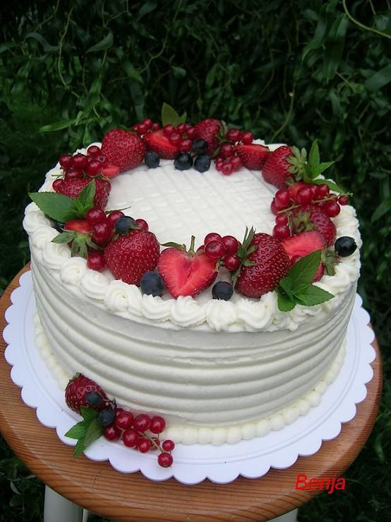 Strawberry Christmas Cake
 25 best ideas about Strawberry cake decorations on