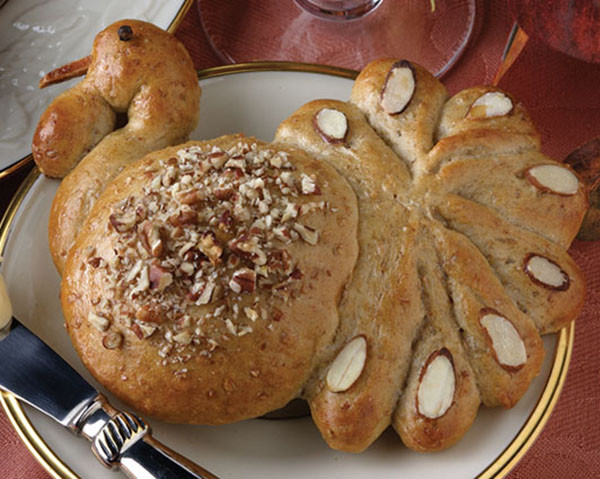 Thanksgiving Bread Rolls
 Turkey Shaped Dinner Rolls B Lovely Events