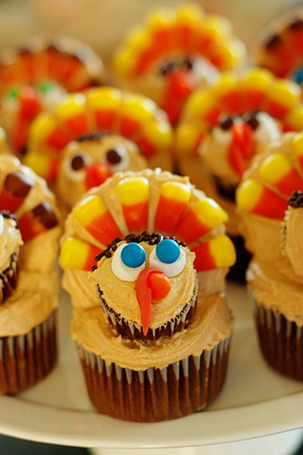 Thanksgiving Cupcakes Decorating Ideas
 Taking the Cake Thanksgiving Cupcake Decorating Ideas