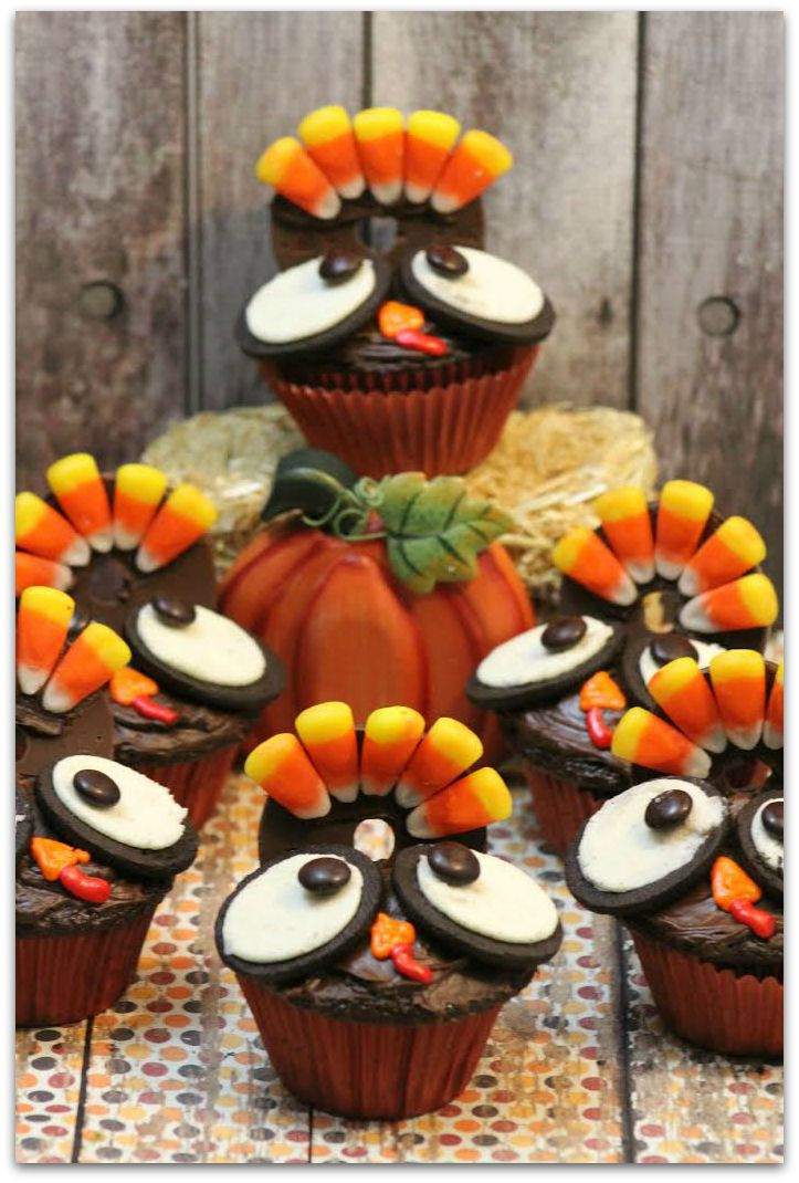 Thanksgiving Cupcakes Decorations
 Thanksgiving Turkey Cupcakes Food Fun & Faraway Places