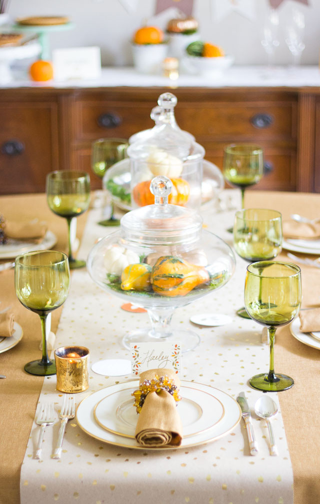 Thanksgiving Dinner Table Decorations
 Thanksgiving Dinner Decorating Ideas with Minted