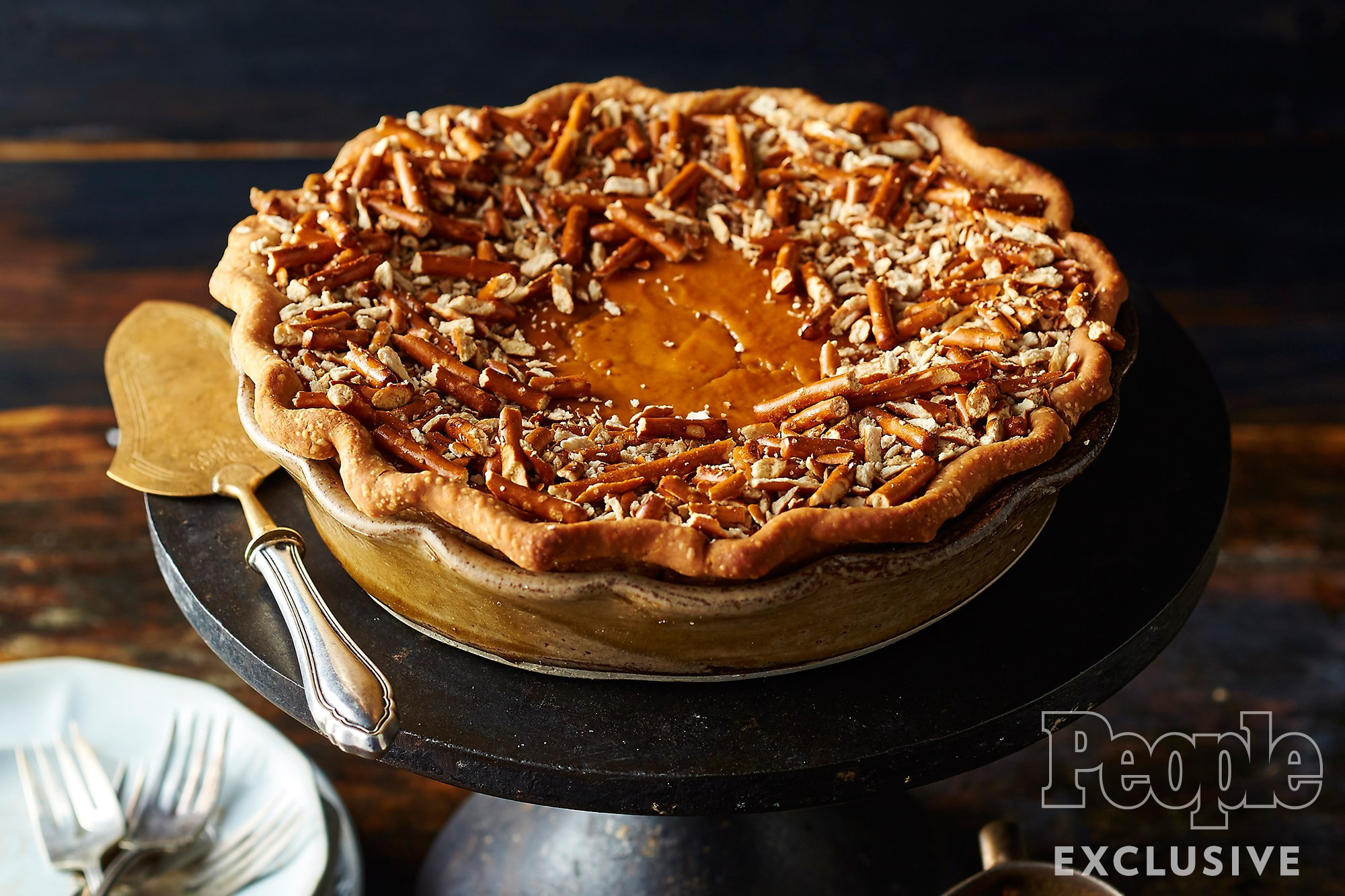 Thanksgiving Pumpkin Pie Recipe
 Sam Mason s Pumpkin Pretzel Pie Recipe