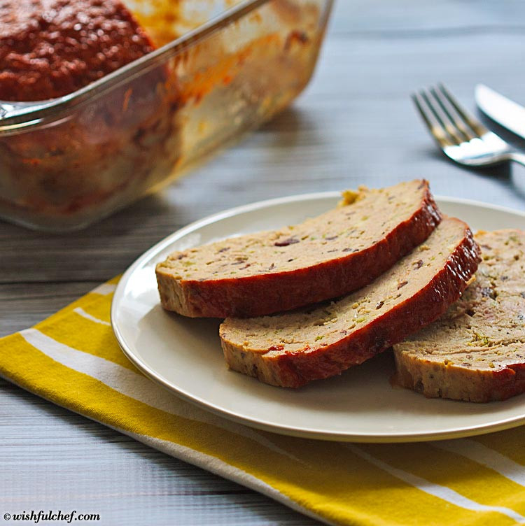 Thanksgiving Turkey Meatloaf
 Thanksgiving Turkey Meatloaf with Apple and Cranberries