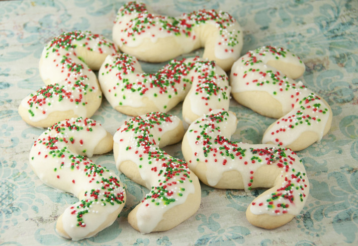Traditional Italian Christmas Cookies
 Italian Anisette Cookies