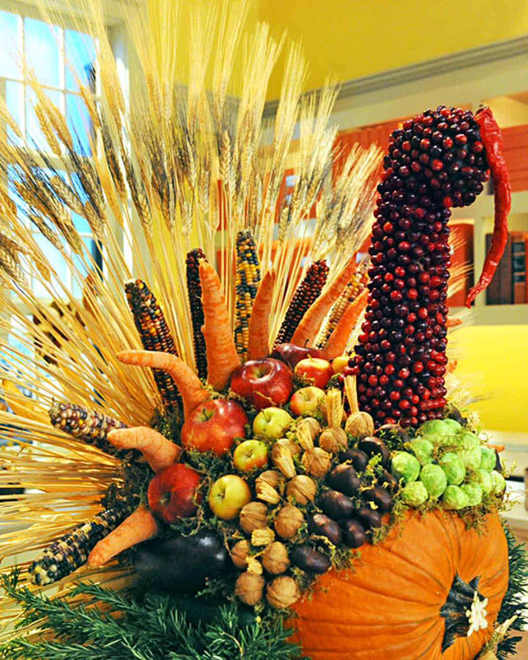 Turkey Decorations For Thanksgiving
 27 Fabulous Fall Centerpieces