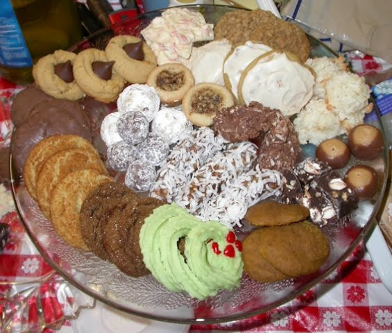 Type Of Christmas Cookies
 The Opulent Opossum Sue’s Mom’s Awesome Christmas Cookies