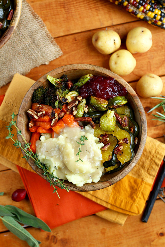 Vegetarian Thanksgiving Meal
 Roasted Vegan Thanksgiving Bowl I LOVE VEGAN