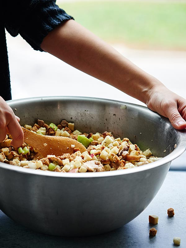 Vegetarian Thanksgiving Stuffing Recipe
 Crockpot Ve arian Stuffing w Vegan Friendly Option