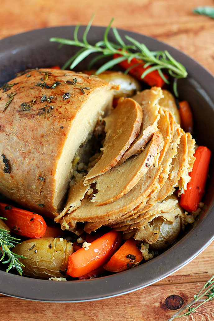Vegetarian Turkey Thanksgiving
 How to Cook a Tofurky Roast I LOVE VEGAN