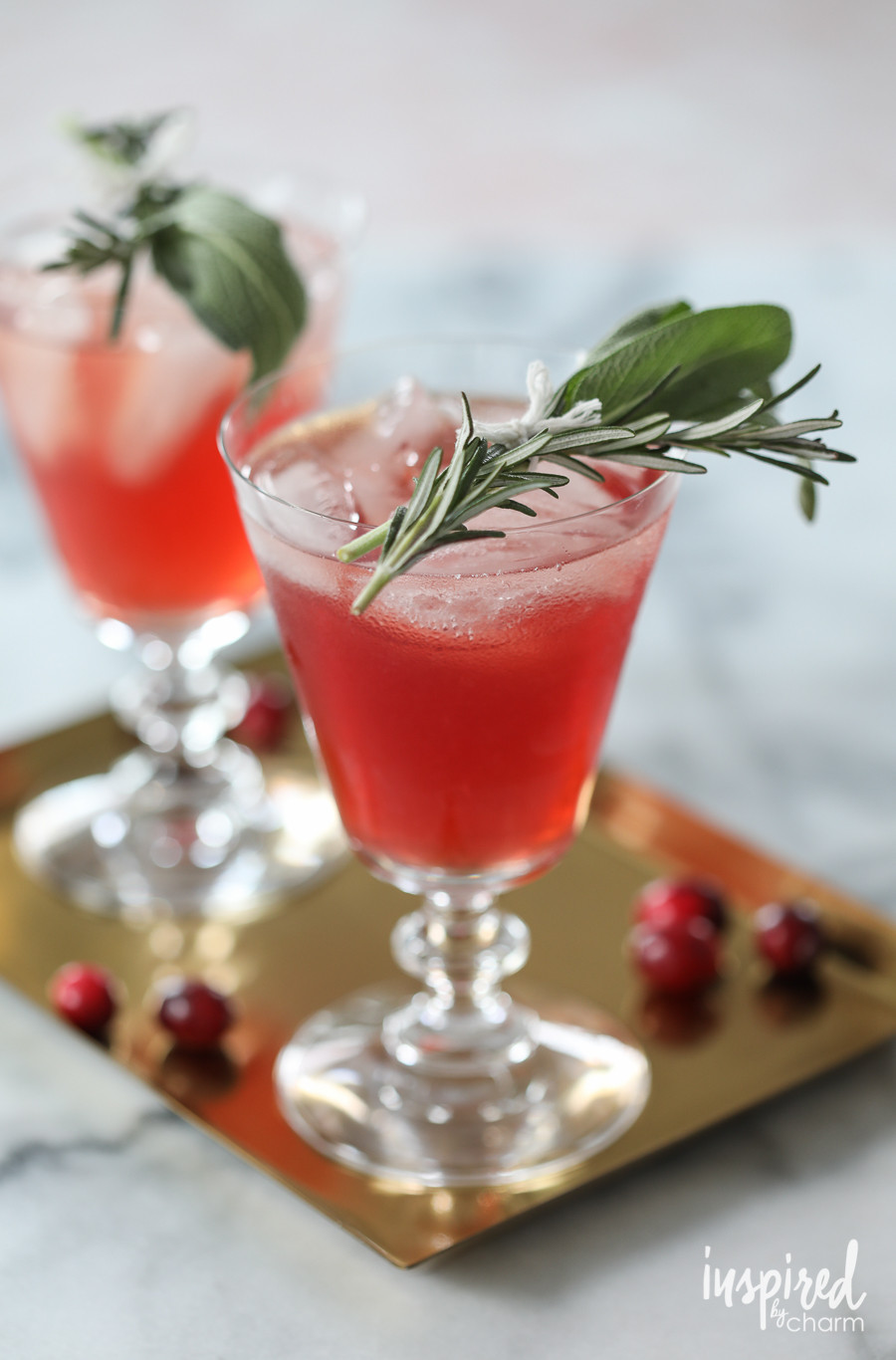 Whiskey Christmas Drinks
 Cranberry Bourbon Cocktail