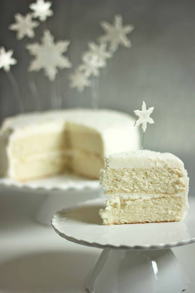 White Christmas Cake
 White Christmas Cake