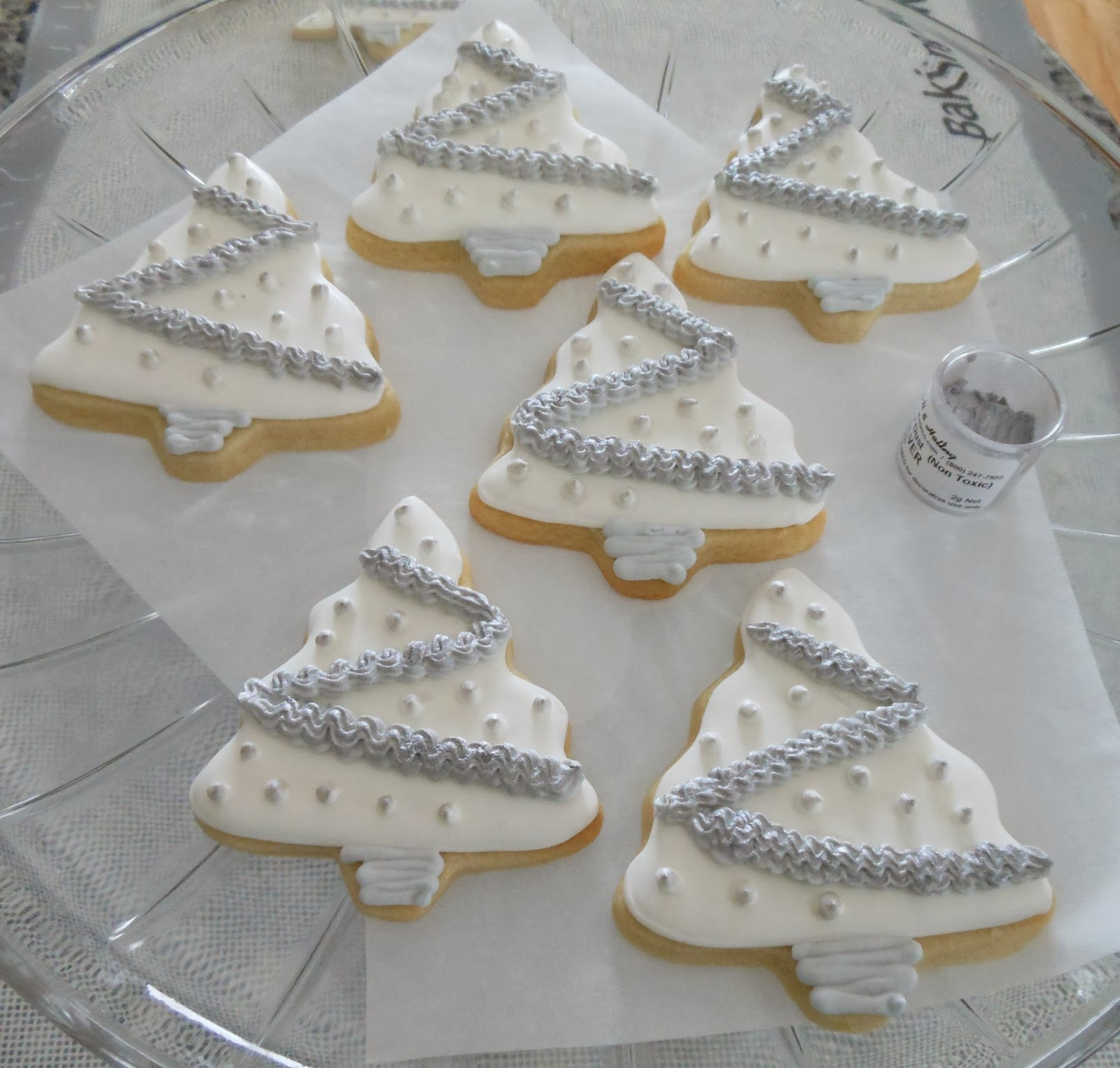 White Christmas Cookies
 My Cookie Clinic CHRISTMAS TREE COOKIES White Christmas